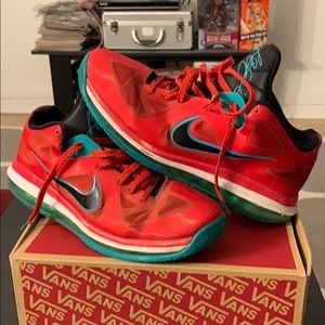 Lebron lows 9 “Liverpool”